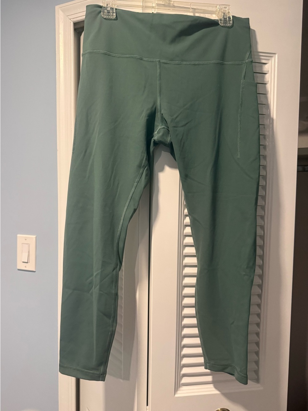Lululemon high rise leggings with side pockets